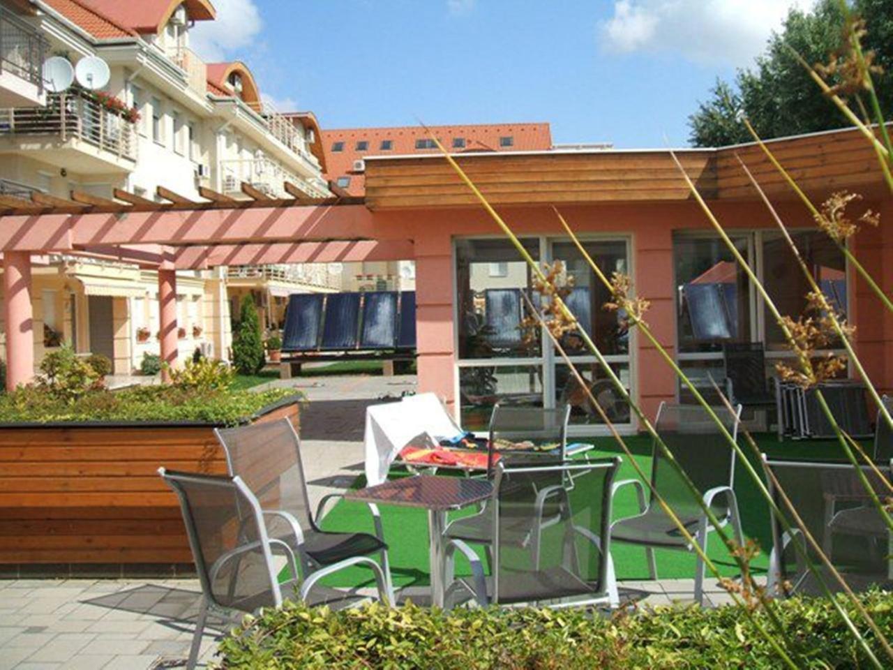 Aqua Wellness Apartments Хайдусобосло Экстерьер фото